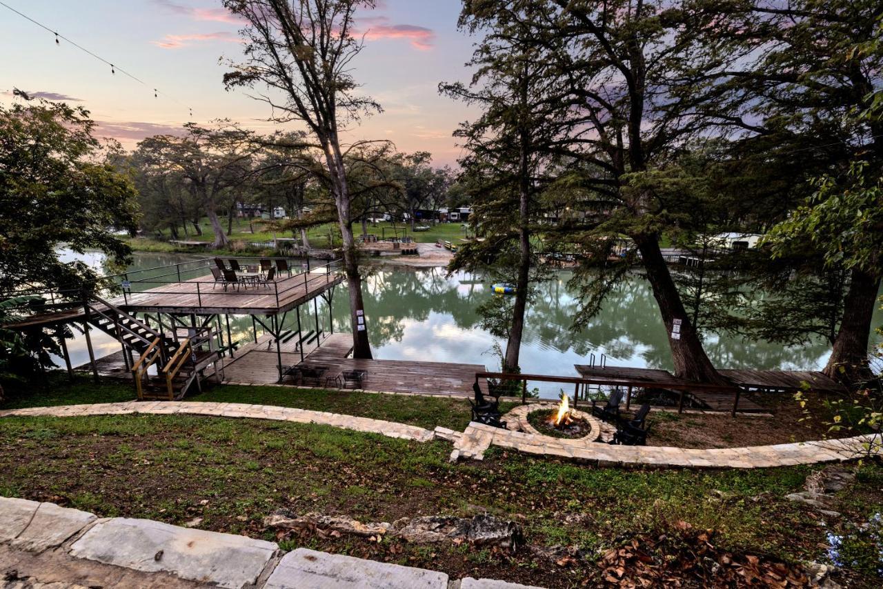 Luxury Lakefront Oasis With Boat Dock-Firepit McQueeney Exterior photo