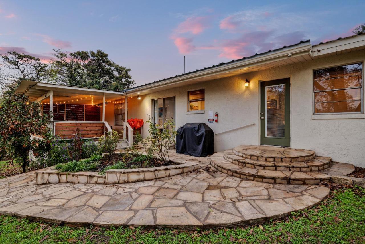 Luxury Lakefront Oasis With Boat Dock-Firepit McQueeney Exterior photo
