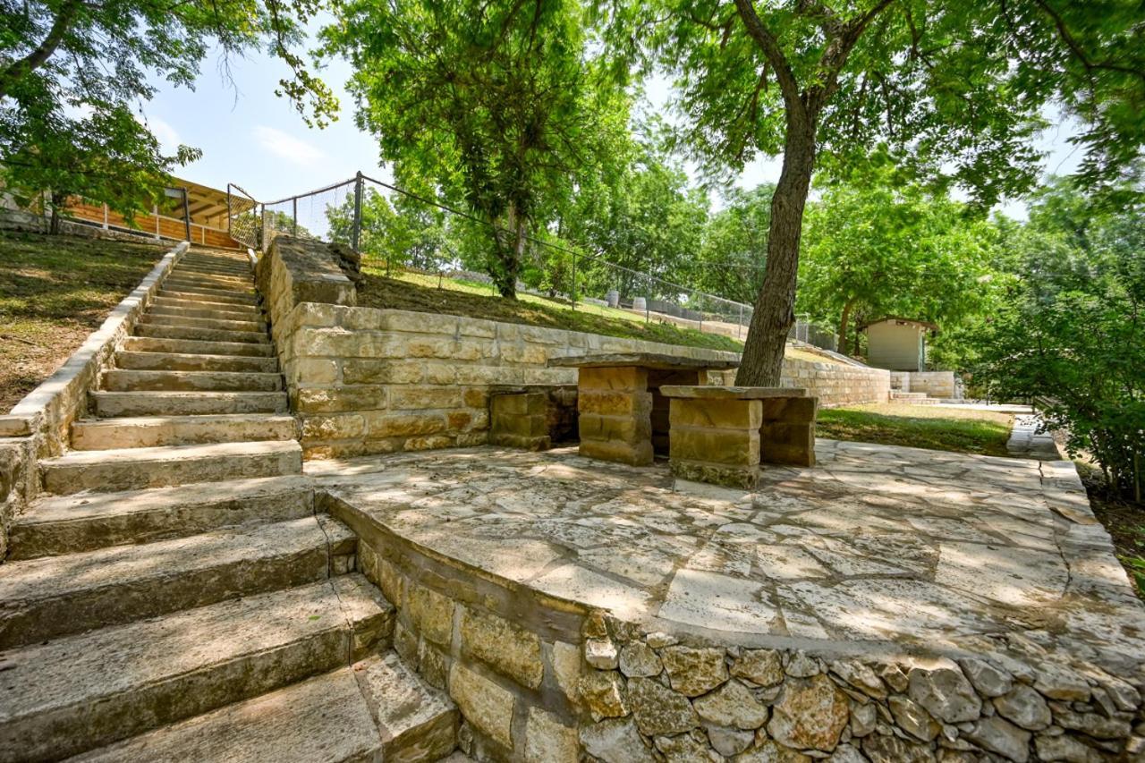 Luxury Lakefront Oasis With Boat Dock-Firepit McQueeney Exterior photo